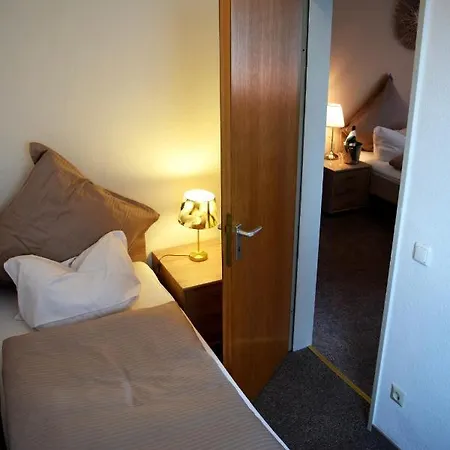 Hotel Hotel- Restaurant Kerzan's 2*